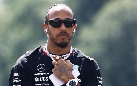 F1: Lewis Hamilton a 40 anni entrerà nel team Ferrari dal 2025. A breve la conferma da Maranello