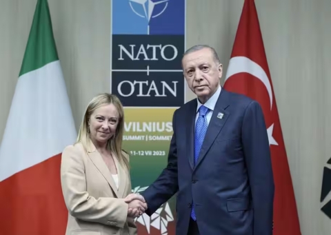 NATO, Meloni: “Vertice storico e decisioni all’altezza. L’Ucraina entrerà quando ci saranno le condizioni”