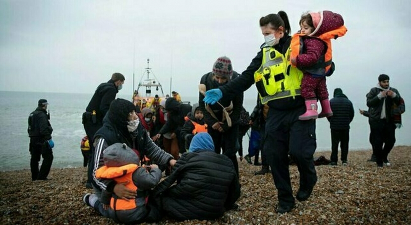 Migranti Canale Manica: Jean Castex scrive a Boris Johnson per proporre un accordo sui controlli dei flussi
