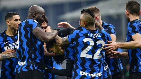 Serie A: l'Inter si riprende la vetta della classifica seguita ad un punto dal Napoli. Milan e Atalanta condividono il 3° posto