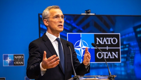 Ucraina, Stoltenberg (NATO): "Occorre segnale de-escalation della Russia"