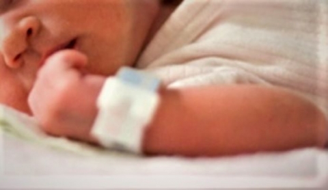 Palermo: abbandonata una neonata in ospedale con il Covid. La mamma è irrintracciabile
