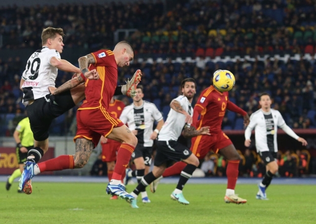Anticipo Serie A: la Roma batte l’Udinese nel finale di partita (2-1) con El Shaarawy al 90'
