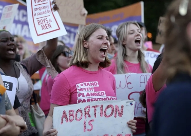 Aborto Usa: ì Repubblicani bloccano la decisione della Corte Suprema e chiedono un nuovo disegno di legge