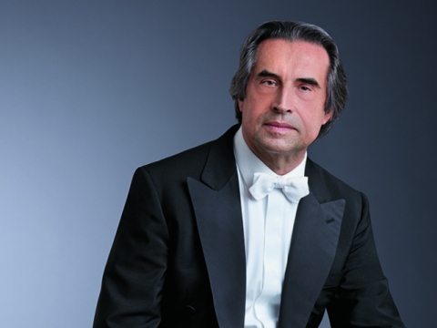 Il maestro Riccardo Muti scrive a Conte: "I teatri rispettano le norme di sicurezza. Ridiamogli vita"