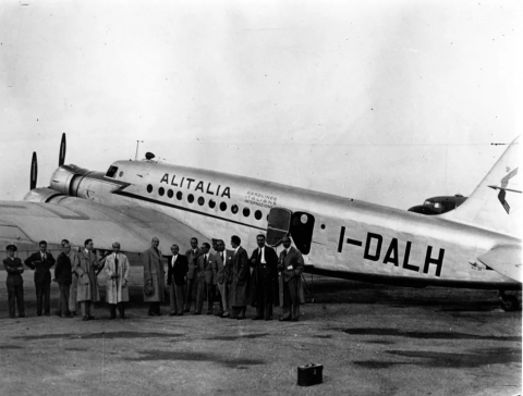 Addio Alitalia…..non volo più! Dopo 75 anni oggi cessano i voli della compagnia di bandiera