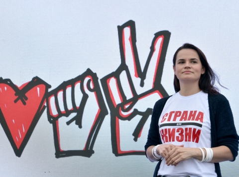 Svetlana Tikhanovskaya si rifugia in Lituania per paura delle ritorsioni di Lucashenko