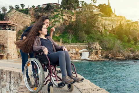 I ministri Garavaglia e Stefani guardano al turismo accessibile. Eurostat, calcola 46 mln di disabili in Europa che si muovono per vacanze