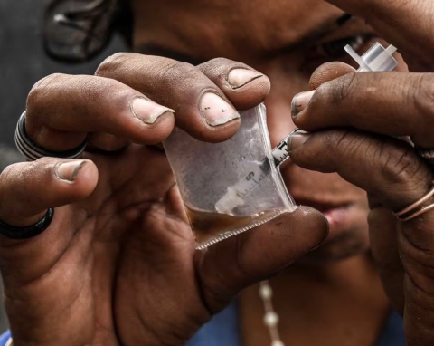 Consumo droga: il governo colombiano consentirà piccole dosi e abolirà la multa di 50 dollari