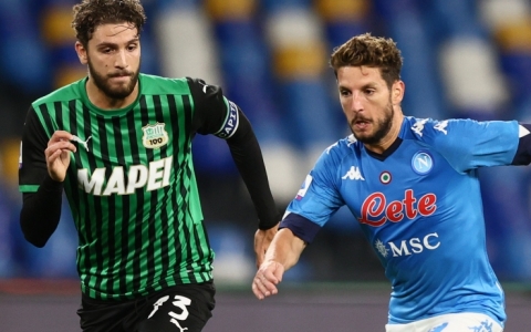 Serie A: Sassuolo-Napoli (3-3): reti, pali e la rabbia di Lorenzo Insigne per l’occasione persa di Champions