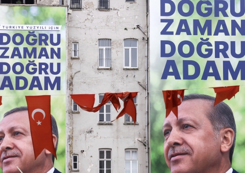 Turchia: iniziato lo spoglio del voto presidenziale. Erdogan avanti con il 21,33% ma CHP potrebbe inseguire di misura