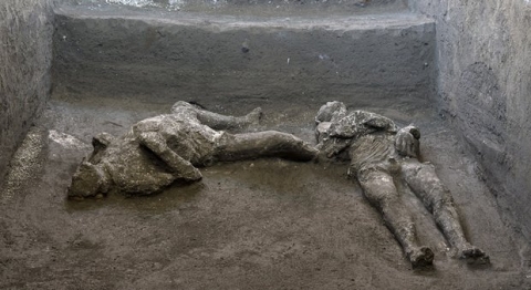 Archeologia: ritrovati a Pompei due corpi completamente intatti nella Villa di Civita Giuliana