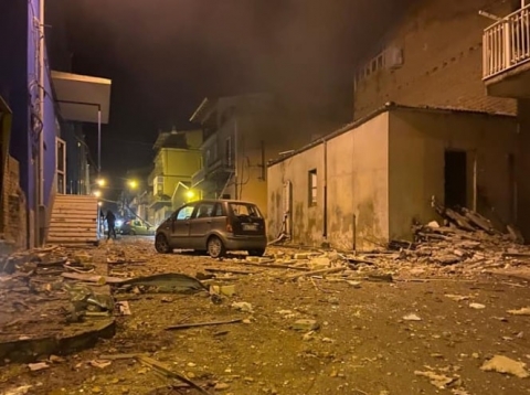 Agrigento: crollata una palazzina a Ravanusa per lo scoppio di una bombola. Otto dispersi