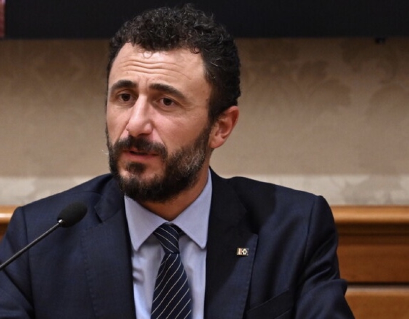 Caso Pozzolo: il Prefetto di Biella revoca il porto d’armi al parlamentare per “incauta detenzione”