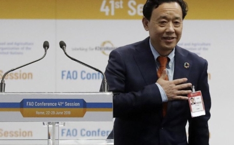 FAO: rieletto per il secondo mandato il cinese Qu Dongyu ma è polemica per l’eccessiva “vicinanza” a Pechino