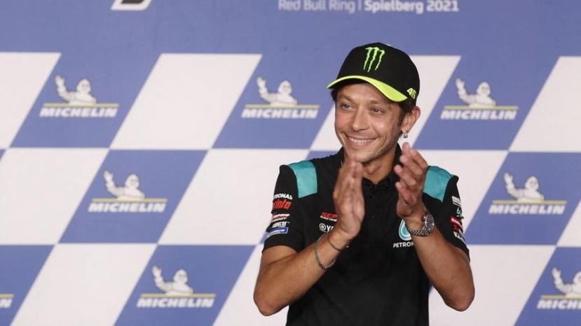 Motociclismo: l’annuncio di Valentino Rossi (42) del ritiro dalle gare del MotoGp a fine stagione