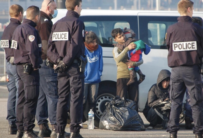 Migranti: ancora respingimenti al confine francese dalla Gendermerie. Impiegati anche i droni