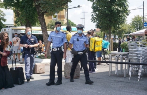 Bergamo: ucciso a coltellate un marocchino regolare mentre era con la famiglia. Arrestato un 20enne italiano