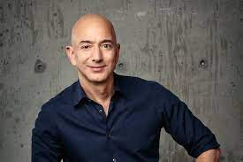Amazon: ultimo giorno da ceo per Bezos ora con la testa nello spazio. Prende il testimone Andy Jass