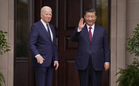 Vertice Biden-Xi Jinping: Accordi e disaccordi tra i due ma “con la promessa di contatti diretti”