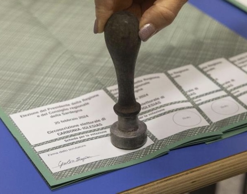 Elezioni Sardegna: urne aperte fino alle 22 per il voto ai 4 sfidanti: Chessa, Soru, Todde e Truzzu