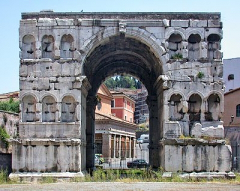 Archeologia: riapre a Roma l'area dell'Arco di Giano, il monumento di epoca costantiniana