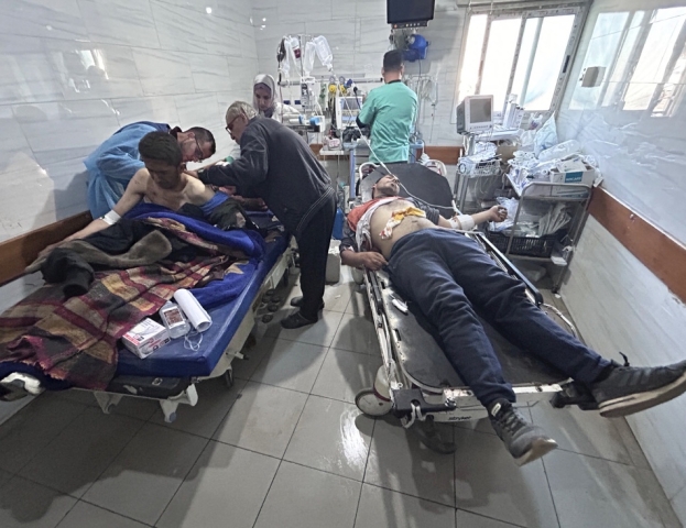 Gaza City: palestinesi feriti durante gli aiuti alimentari. La conferma dei medici Onu all’ospedale di al-Awda