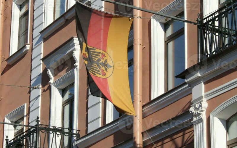 La Russia revoca l’operatività del consolato tedesco a San Pietroburgo