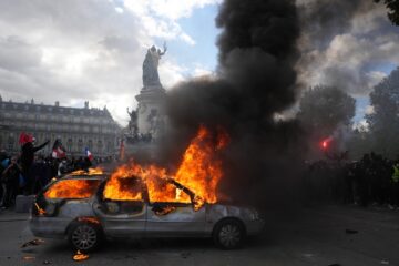 Francia, proteste contro il carovita: 1.200 fermati e 150 agenti feriti. Lecornu condanna le violenze