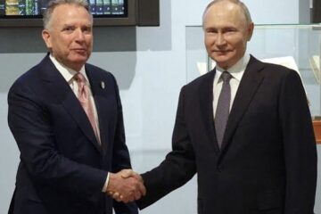 San Pietroburgo: incontro senza decisioni tra Putin e Witkoff sulla pace con l’Ucraina
