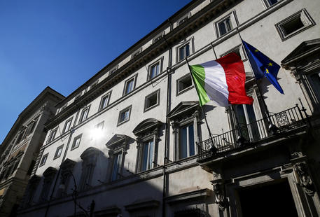 Consiglio dei Ministri: approvato nella notte il Dpb. Novità anche nel Codice della Strada
